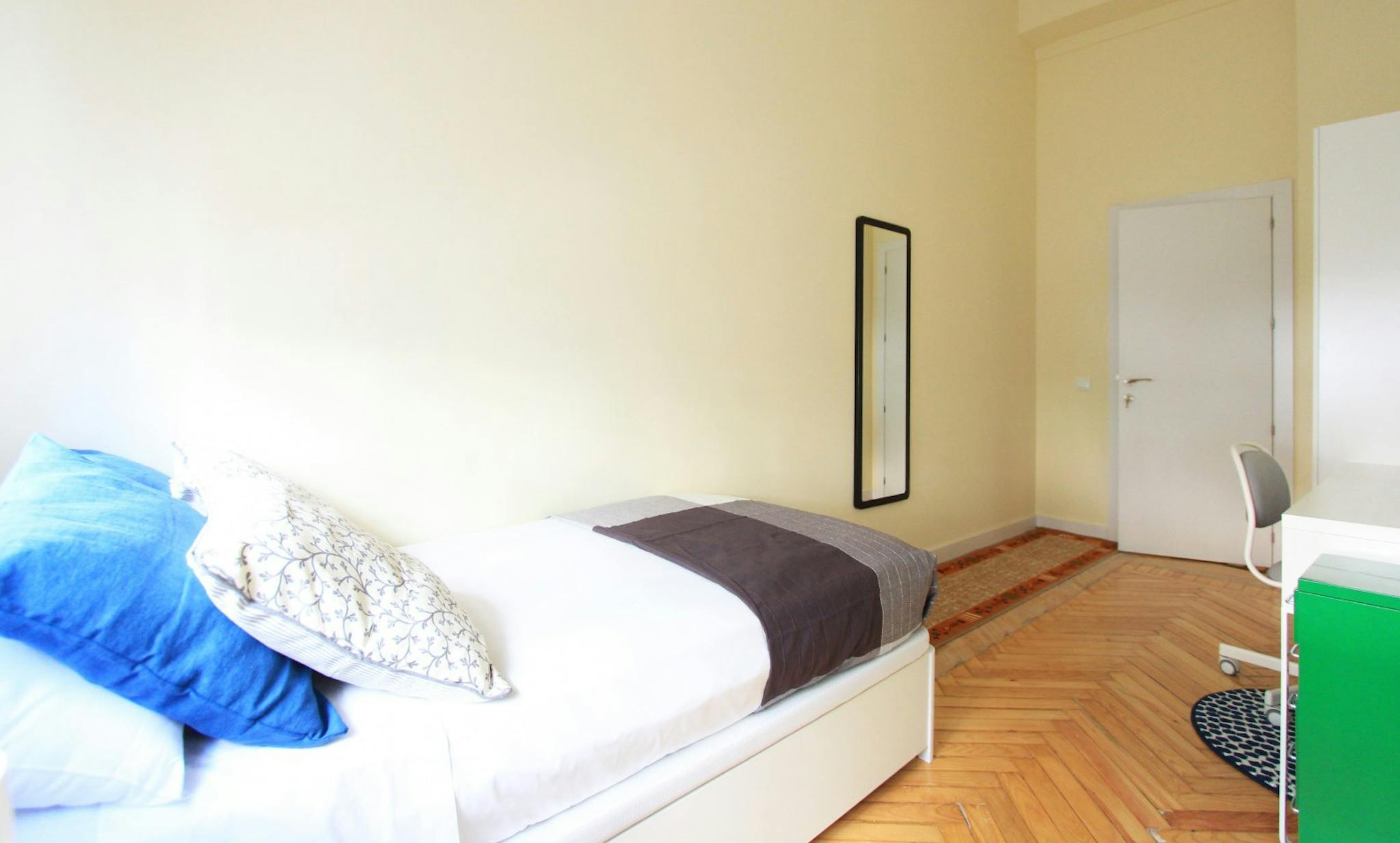 Calle de Amado Nervo, Madrid preview