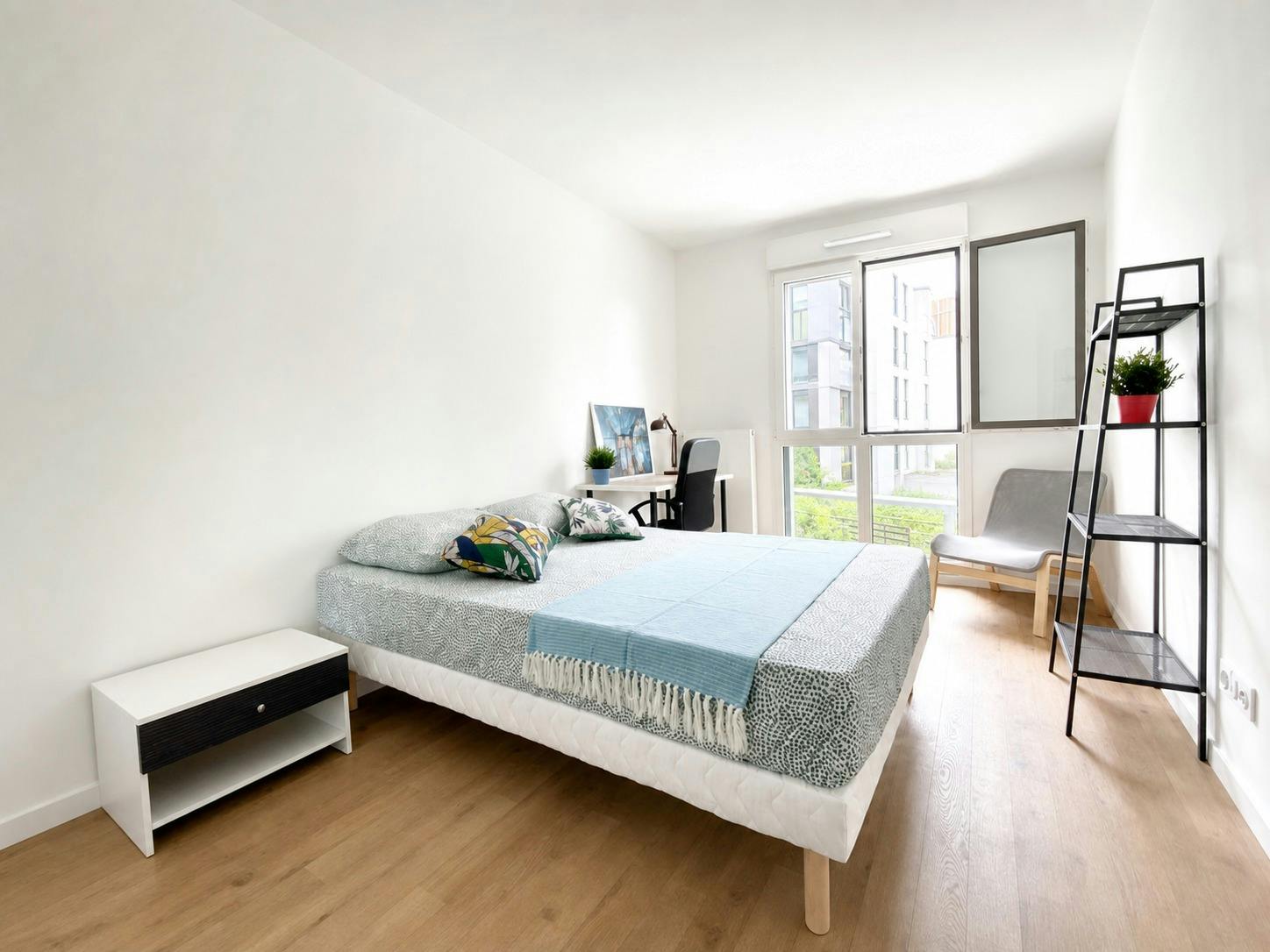 Rue Mozart, Clichy preview