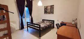Private room for rent for €610 per month in Pisa, Via Spartaco Carlini