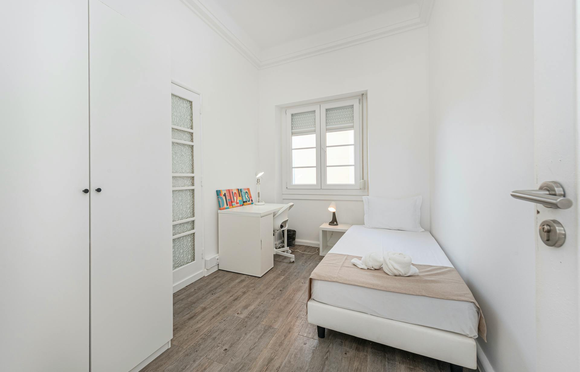 Private room in Alameda Dom Afonso Henriques, Lisbon (1034432) room image 1