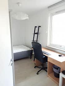 Private room for rent for SEK 7,938 per month in Göteborg, Västra Stillestorpsgatan