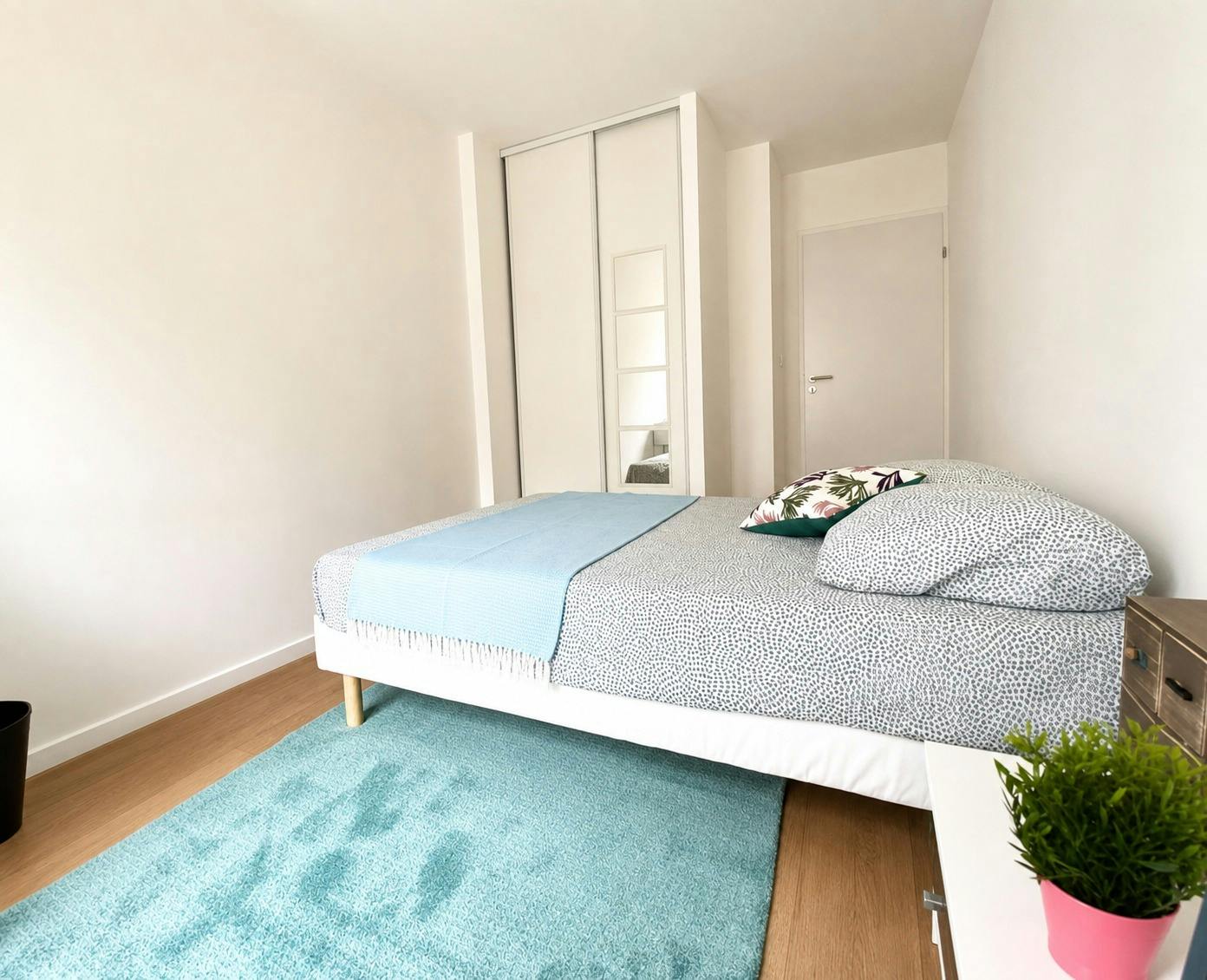 Rue Mozart, Clichy preview