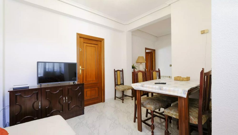 Private room for rent for €428 per month in Madrid, Calle de Algaba