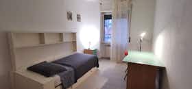 Private room for rent for €590 per month in Pisa, Via Spartaco Carlini