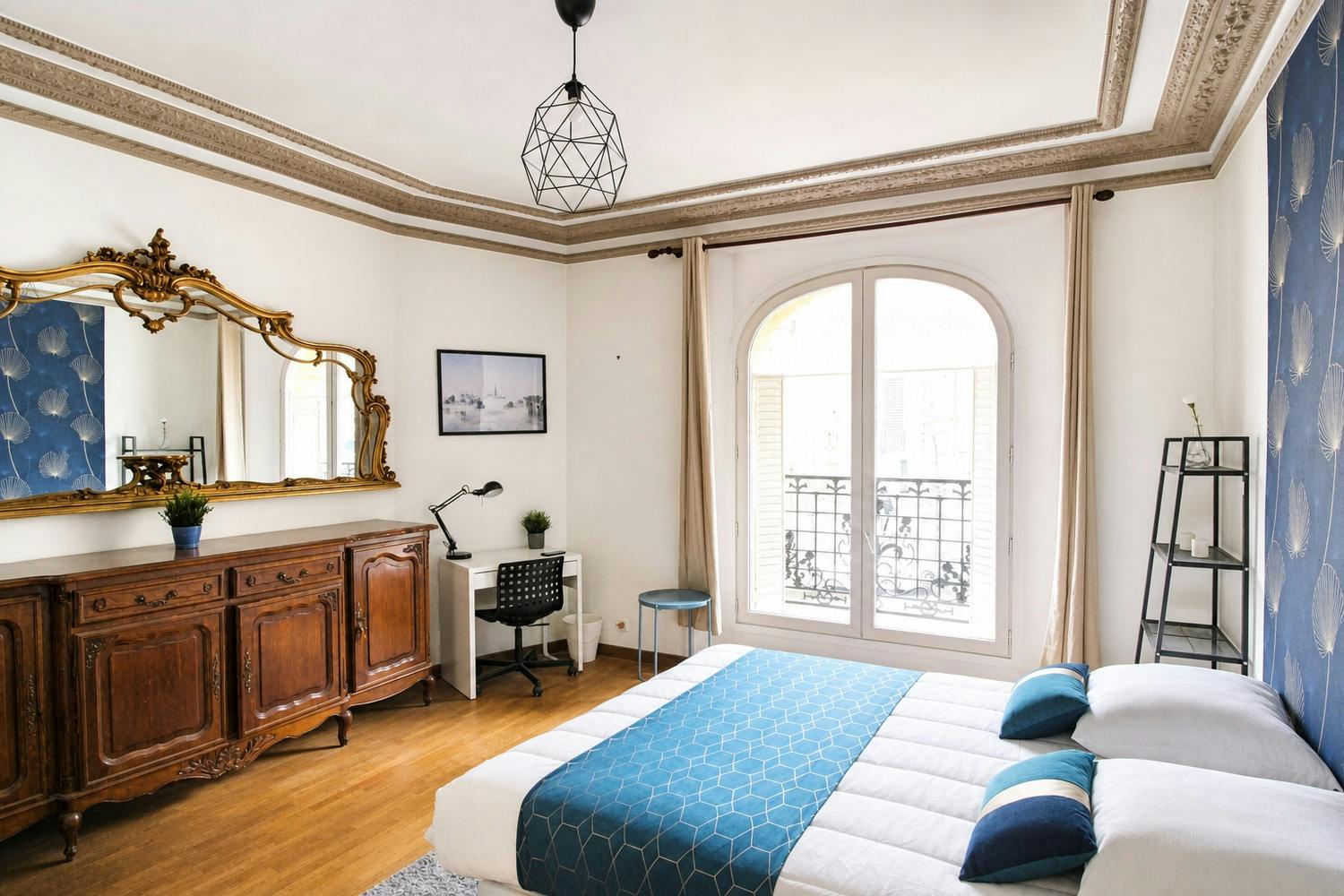 Pièce à Paris