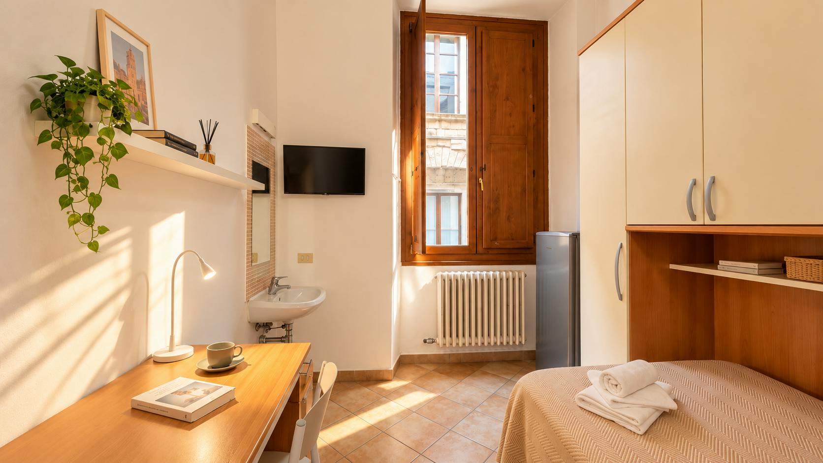 共用房间 正在以 €700 的月租出租，其位于 Siena, Via del Porrione