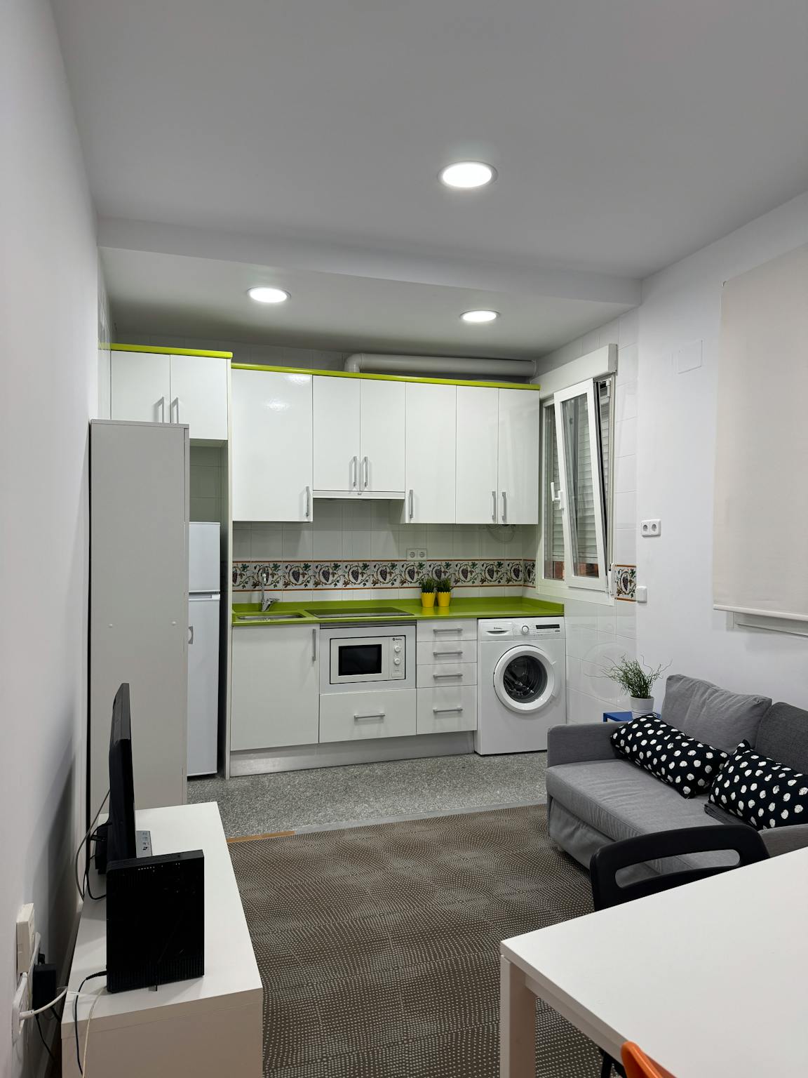 Calle de María de Guzmán, Madrid preview