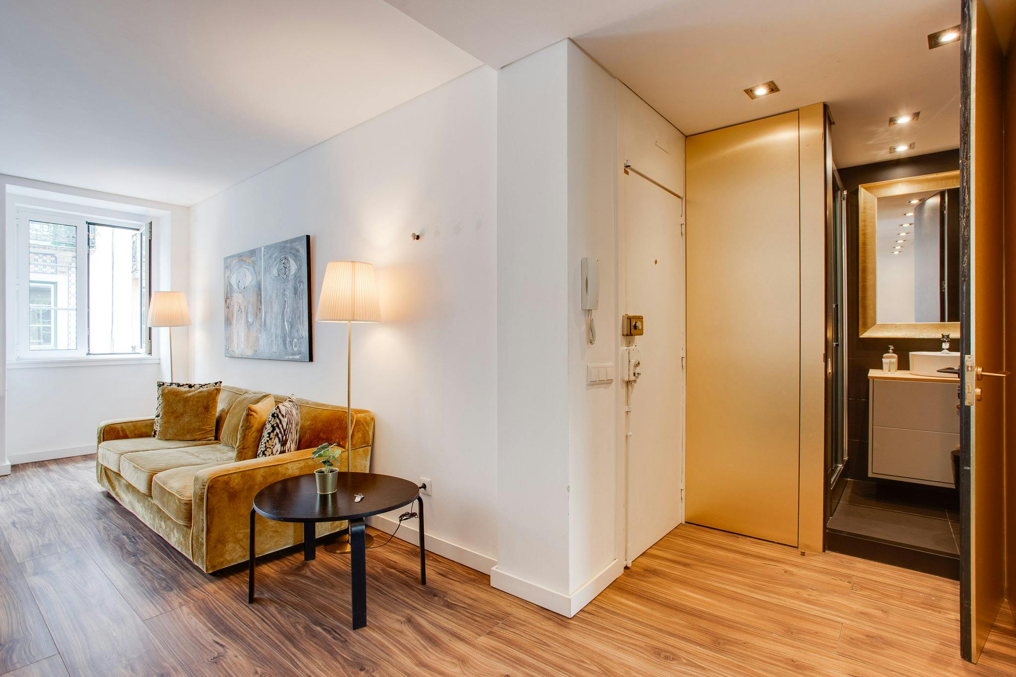 preview gallery tile