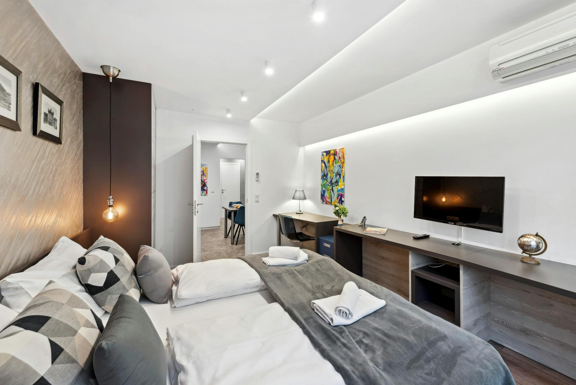 Apartment for rent for €3,690 per month in Vienna, Münzwardeingasse