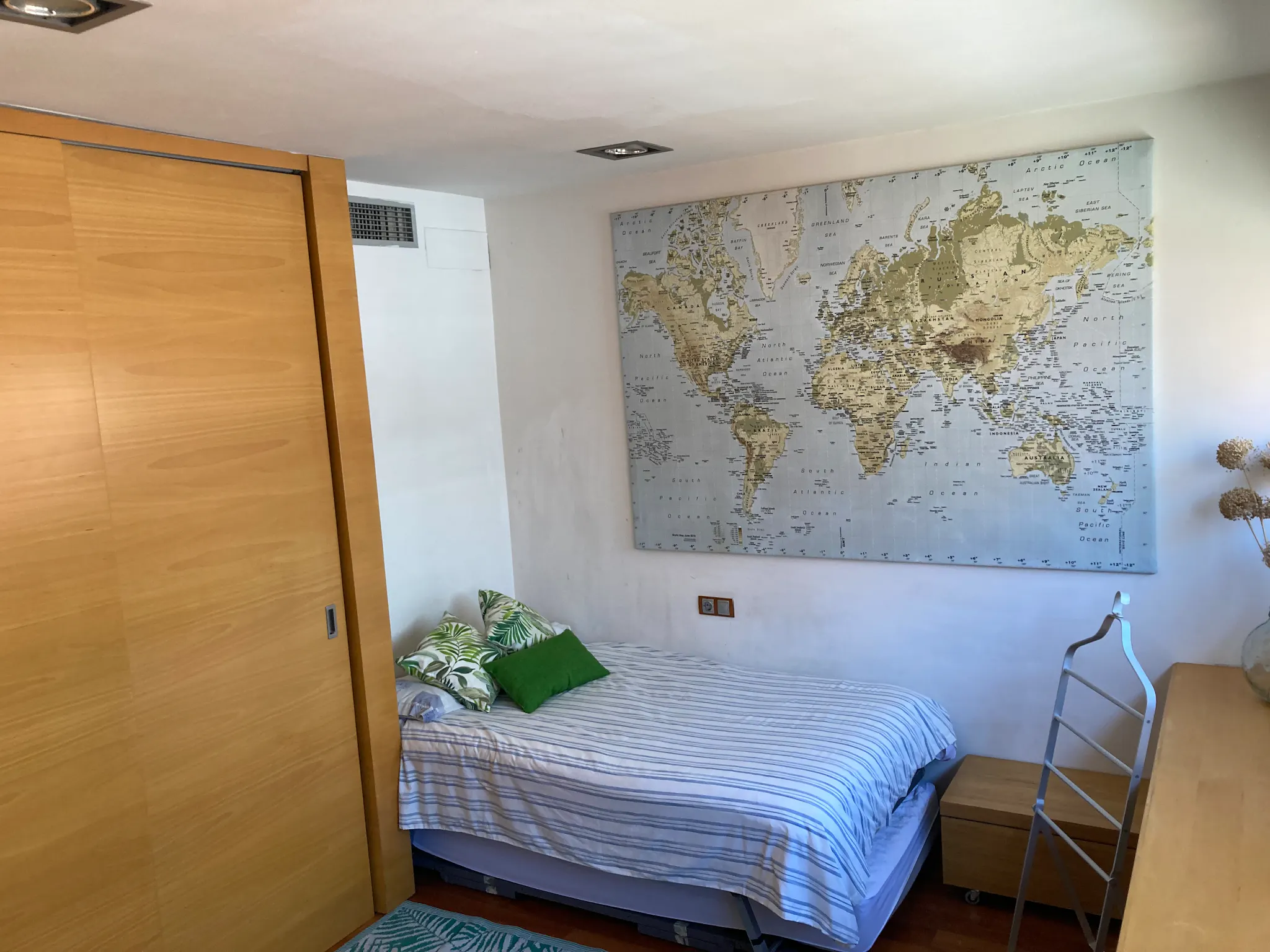 Avenida de Italia, Sevilla preview