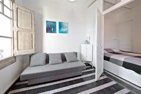 Apartament de închiriat pentru 1.000 EUR pe lună în Barcelona, Carrer de Tamarit