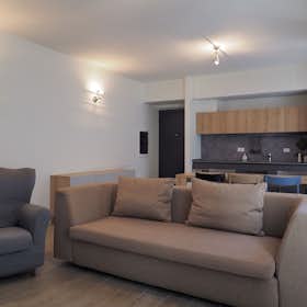 Apartment for rent for €2,300 per month in Milan, Via Luigi Canonica