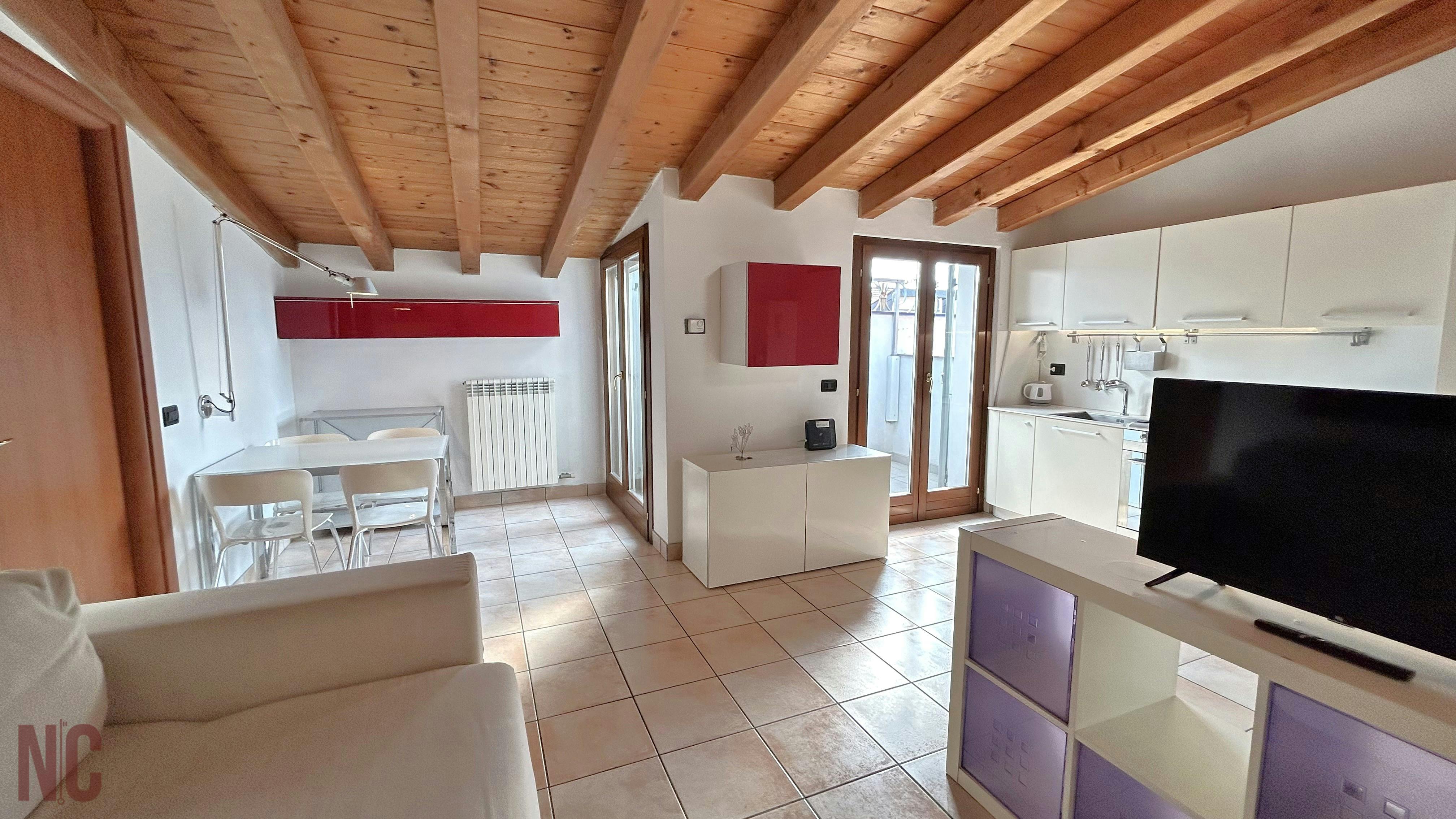 Apartment for rent for €1,400 per month in Milan, Via Pellegrino Rossi