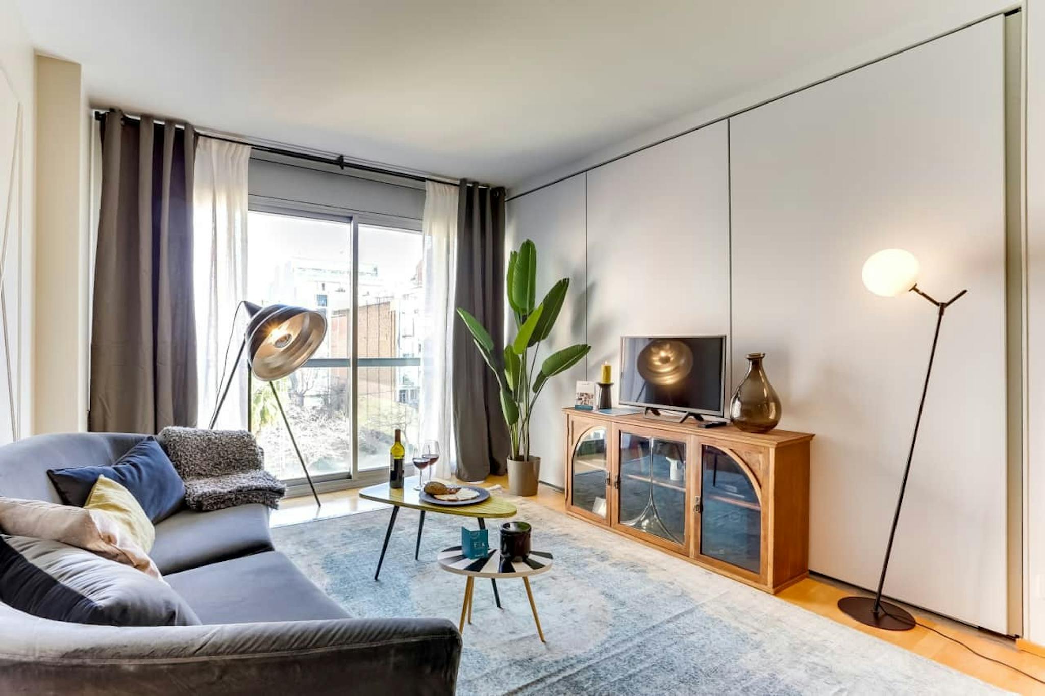 Carrer de Calàbria, Barcelona preview