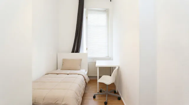 Private room in Treseburger Ufer, Berlin (1054343) room image 2