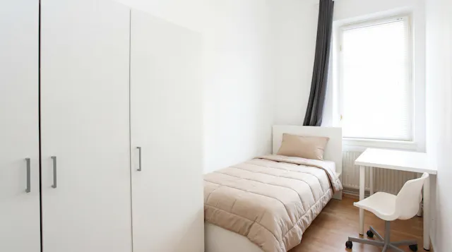 Private room in Treseburger Ufer, Berlin (1054343) room image 1