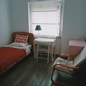 Private room for rent for €240 per month in Lisbon, Rua Francisco de Holanda
