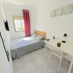 Cameră privată de închiriat pentru 370 EUR pe lună în Sevilla, Barriada La Palmilla