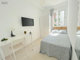 Privé kamer te huur voor € 345 per maand in Sevilla, Plaza de Gelo