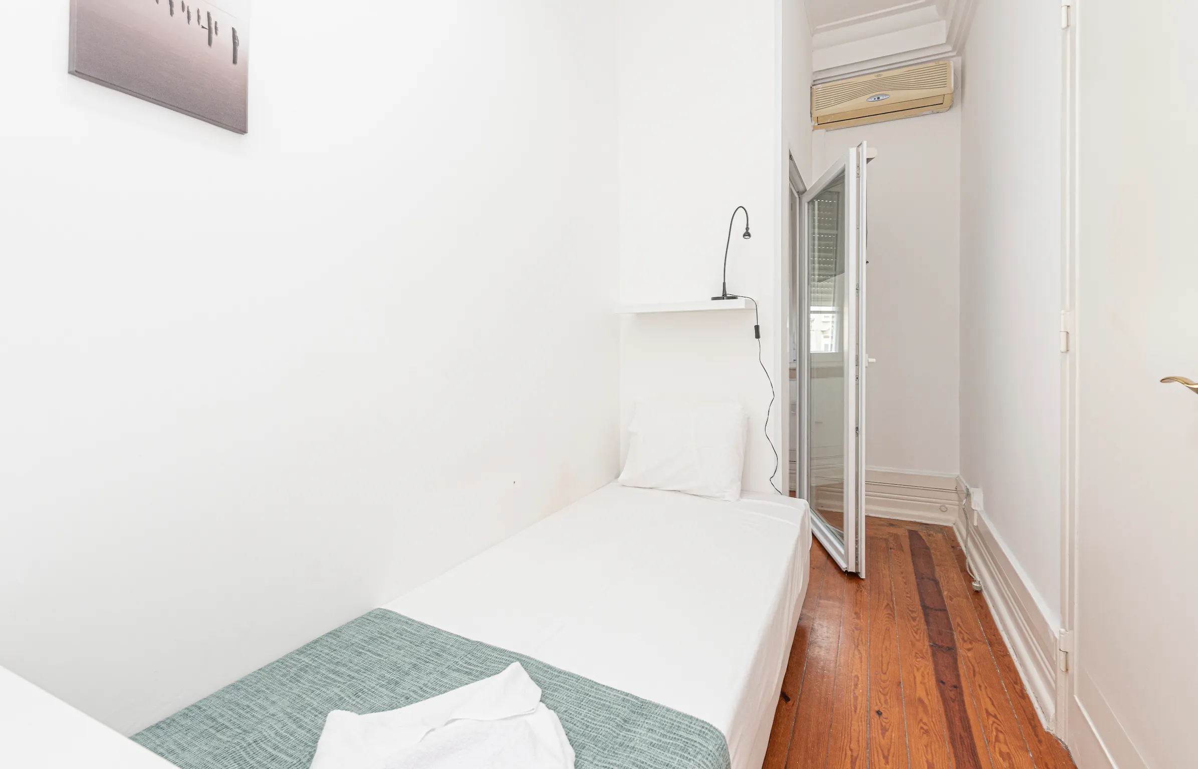 Private room in Avenida António Augusto de Aguiar, Lisbon (1056215) ROOM 2