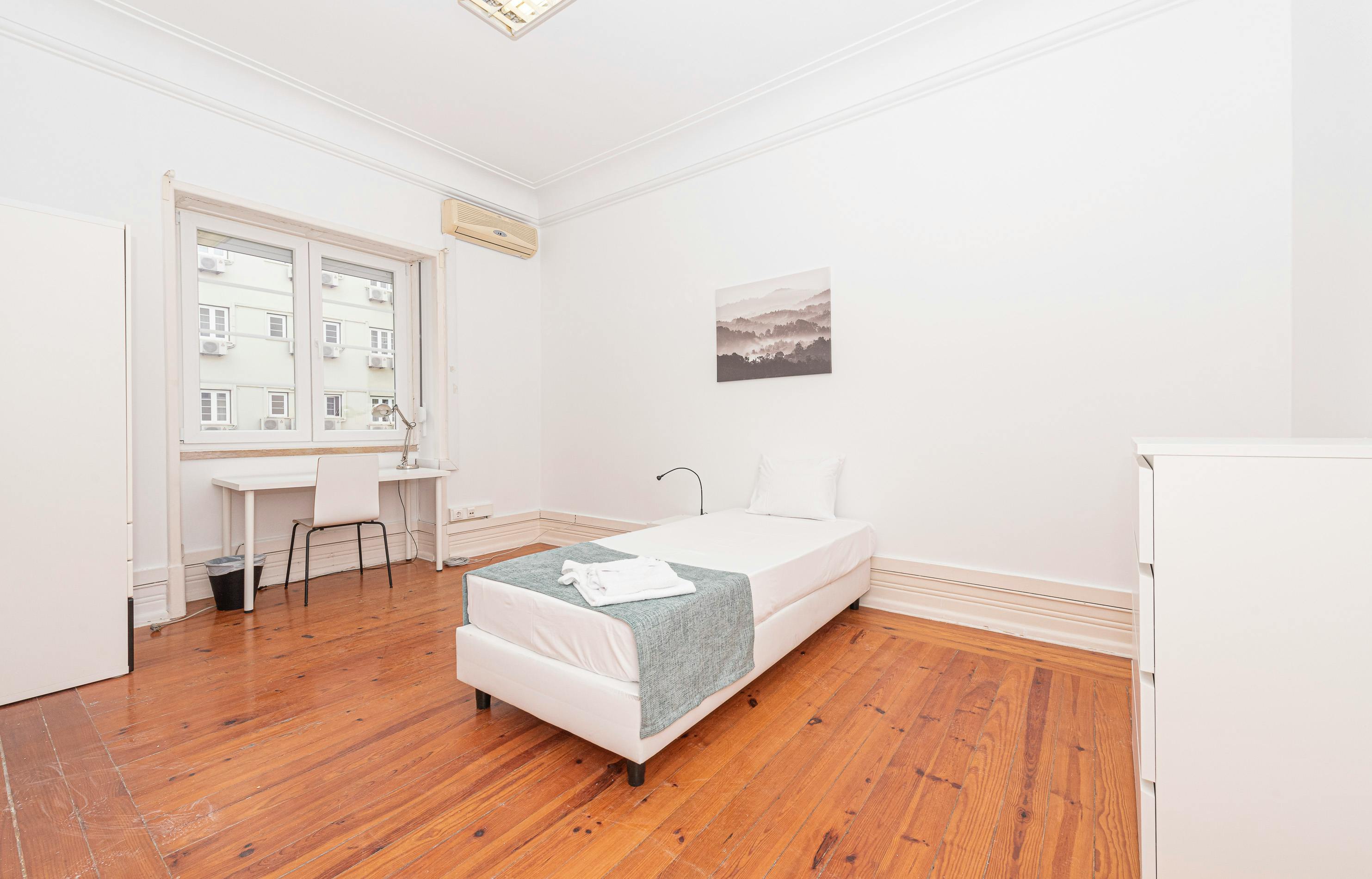 Apartment Lisbon, 180m² — photo 39