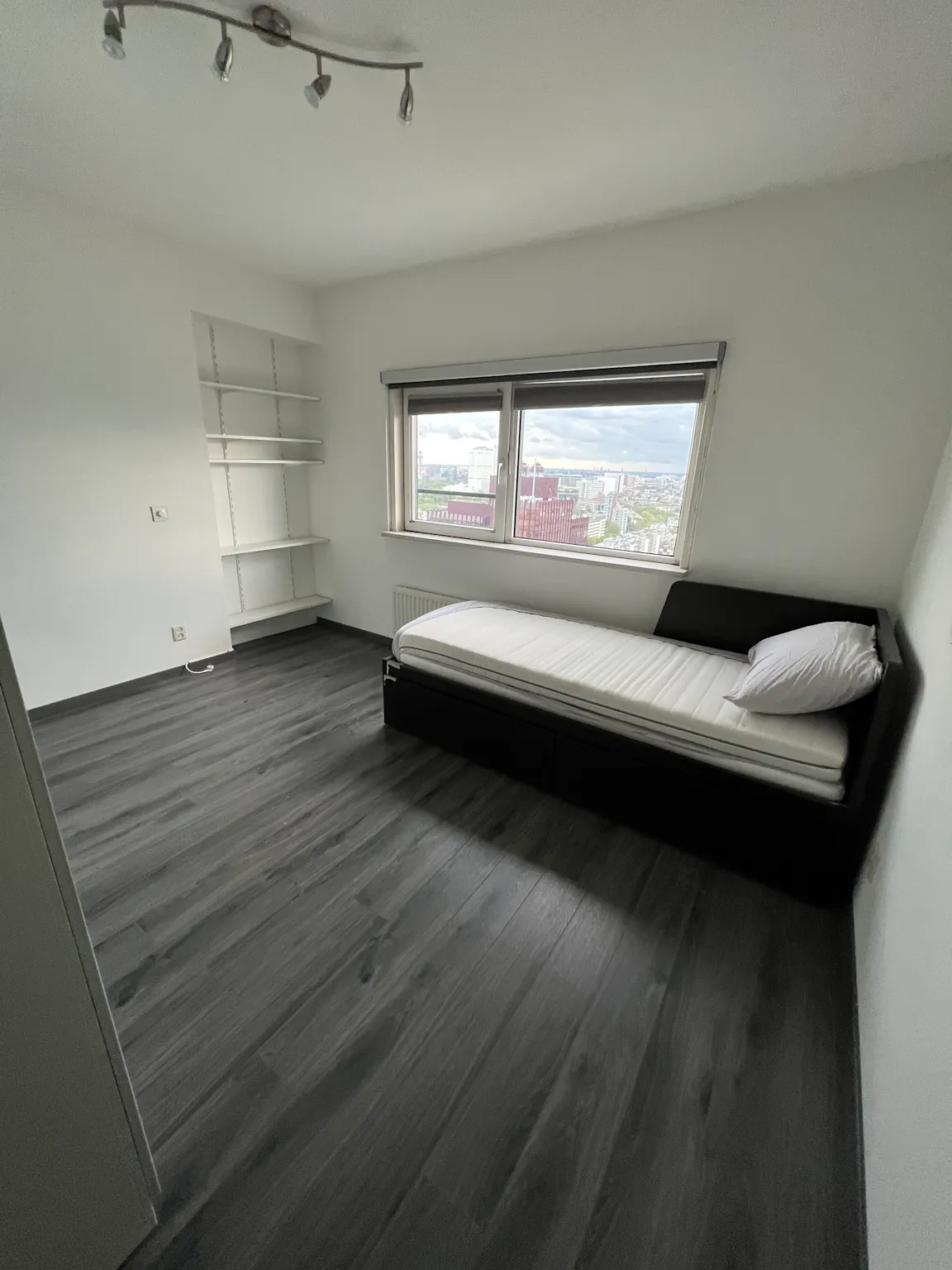 Private room in Beursplein, Rotterdam (1057365) ROOM
