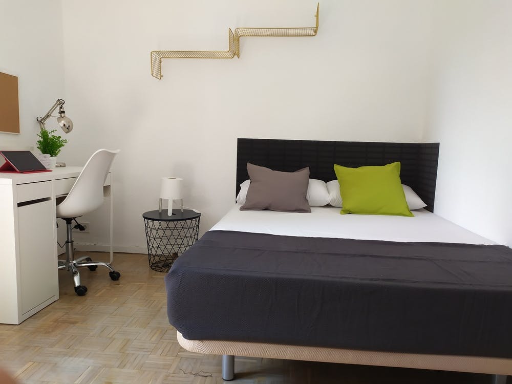 Avenida de Portugal, Madrid preview