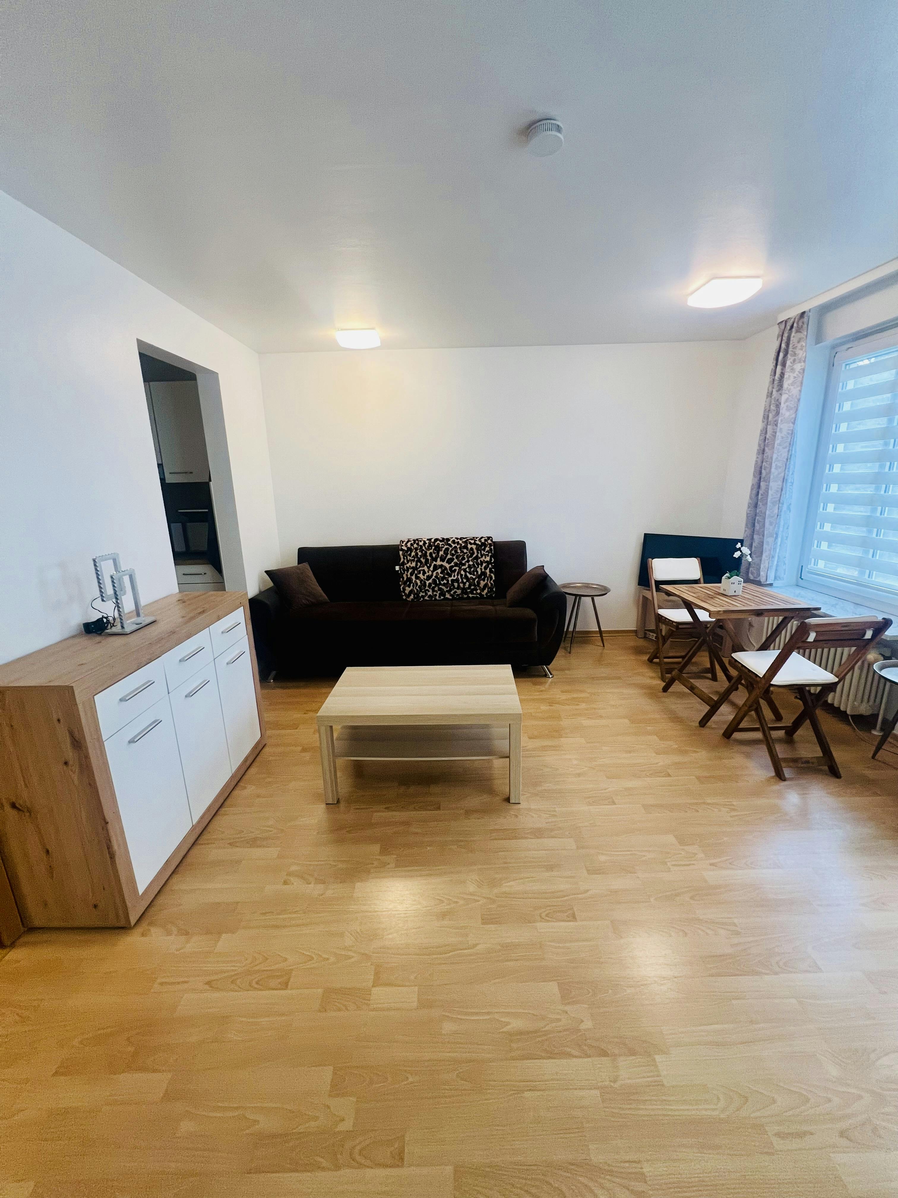 Apartment for rent for €1,250 per month in Schönefeld, Wehrmathen