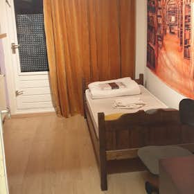 Private room for rent for €1,250 per month in Amsterdam, Robert Fruinlaan