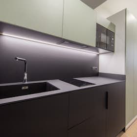 Shared room for rent for €1,159 per month in Barcelona, Carrer de Sèneca