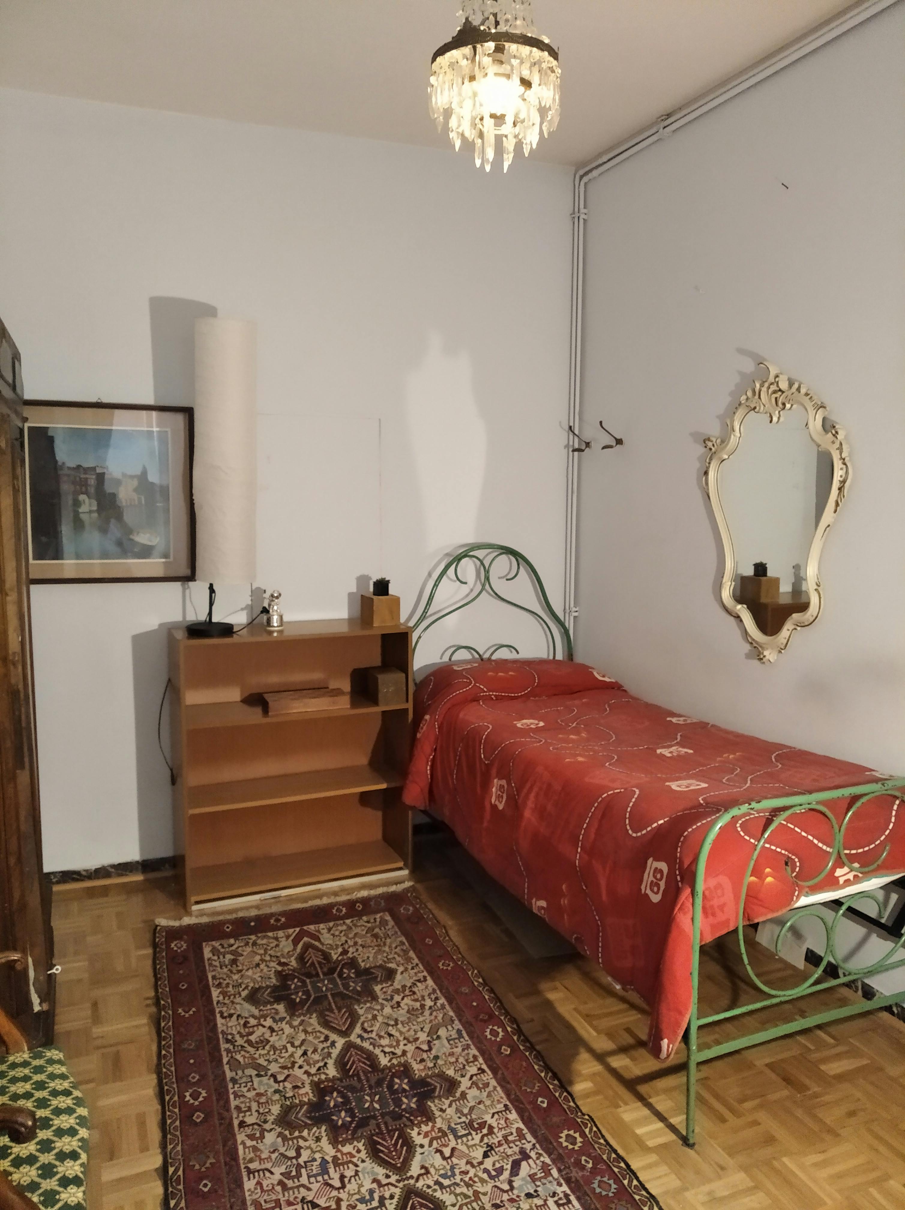 Single room Bologna, 1 bed, 27m² — photo 1