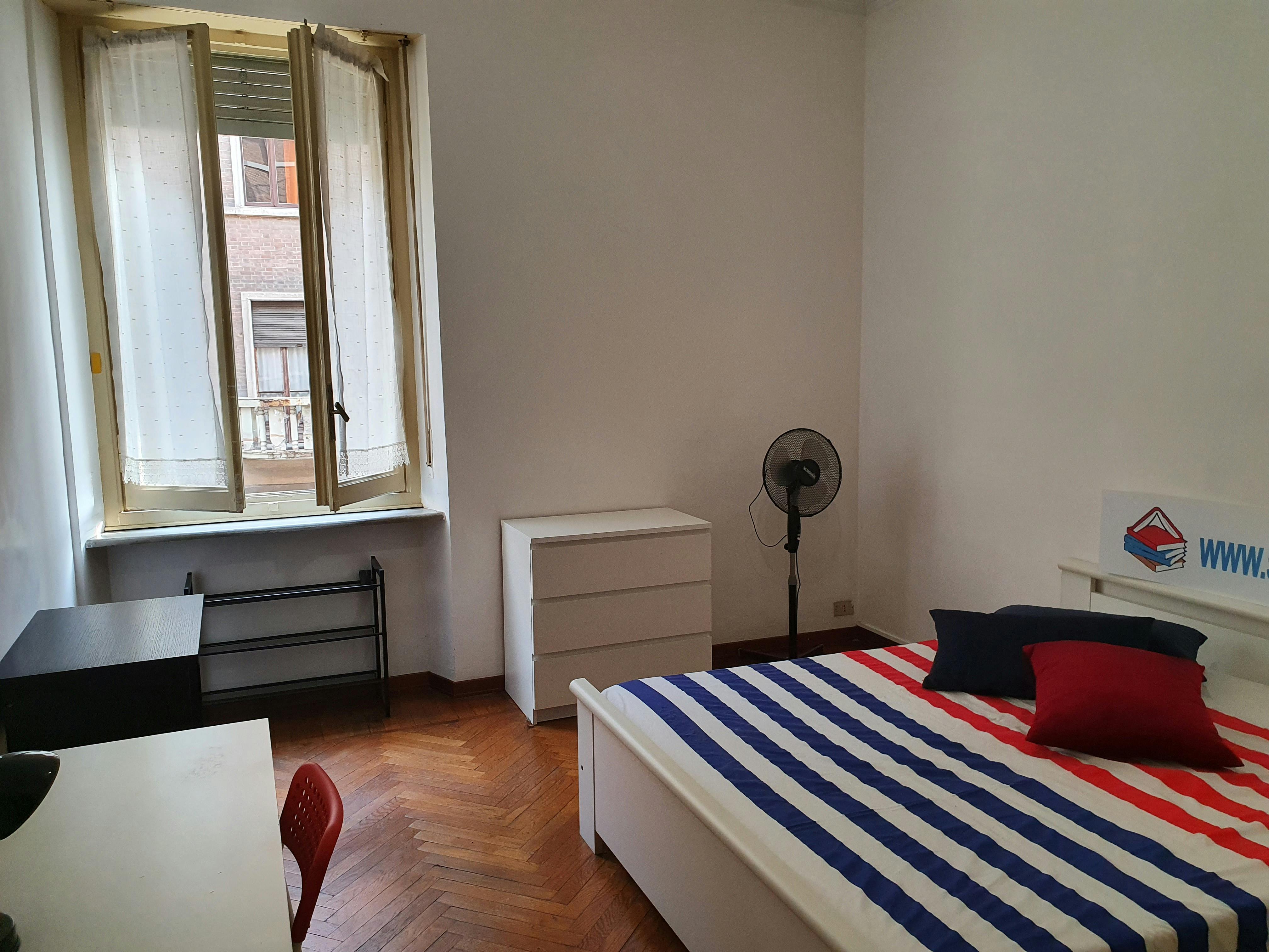 Private room for rent for €520 per month in Turin, Corso Inghilterra