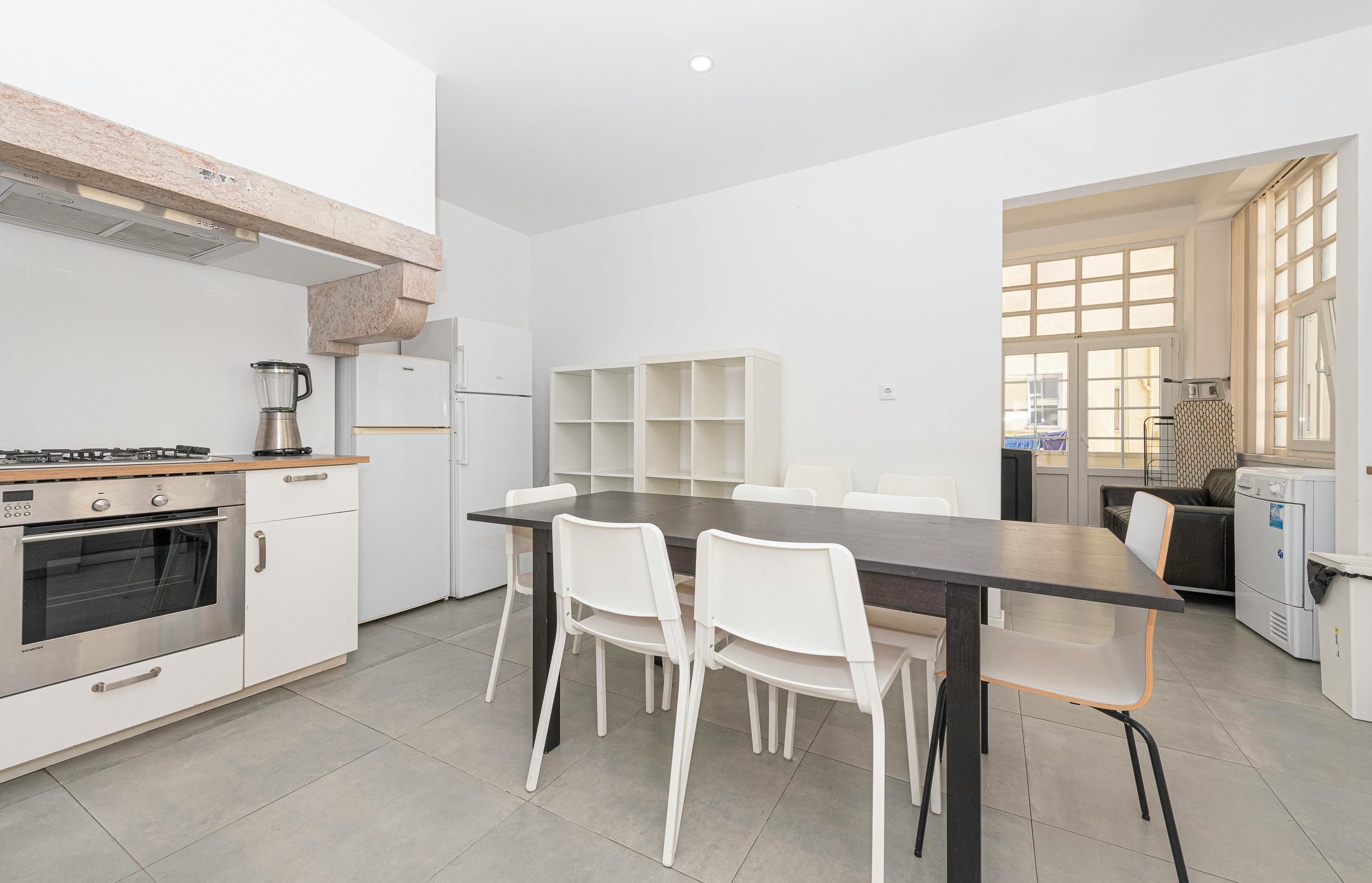 Apartment Lisbon, 180m² — photo 26