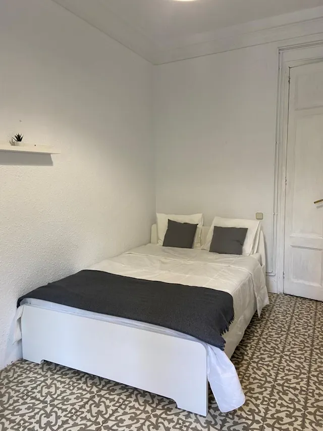 Private room in Carrer de Casanova, Barcelona (1072449) room image 1