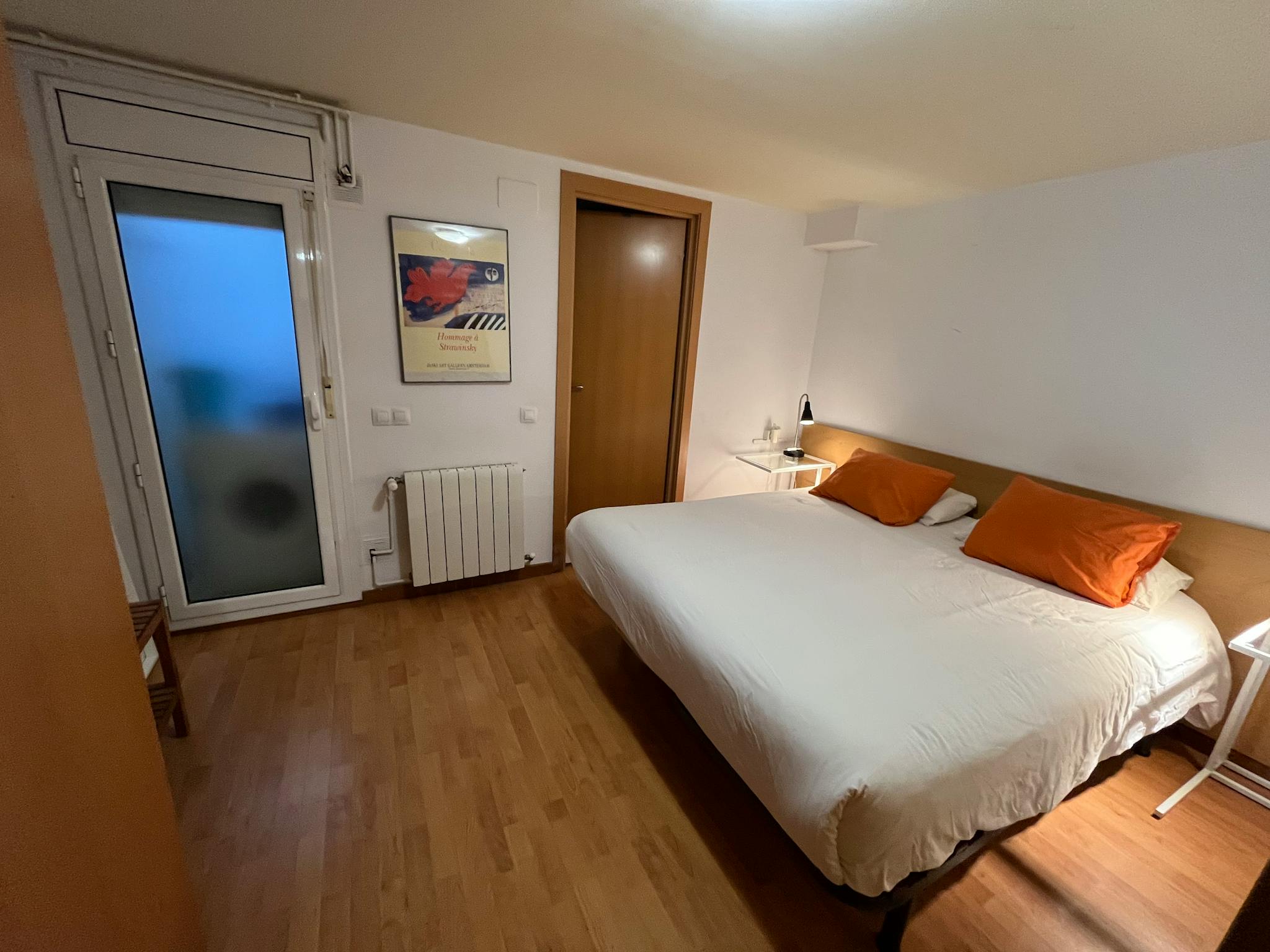 Carrer de Valldonzella, Barcelona preview