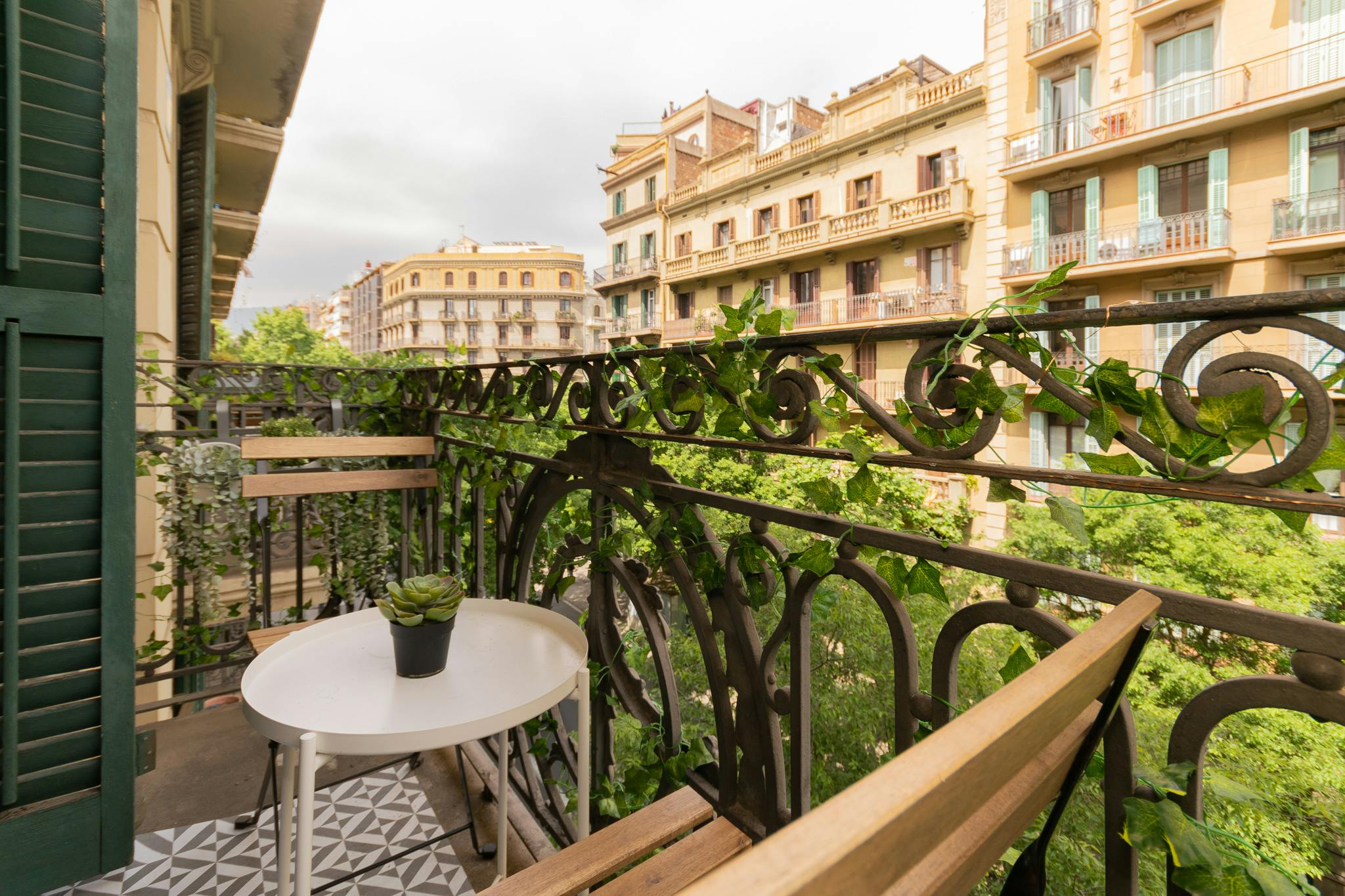 preview gallery tile