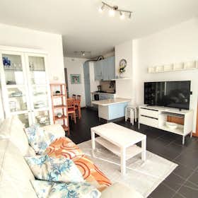 Apartment for rent for €1,700 per month in Milan, Via Savona