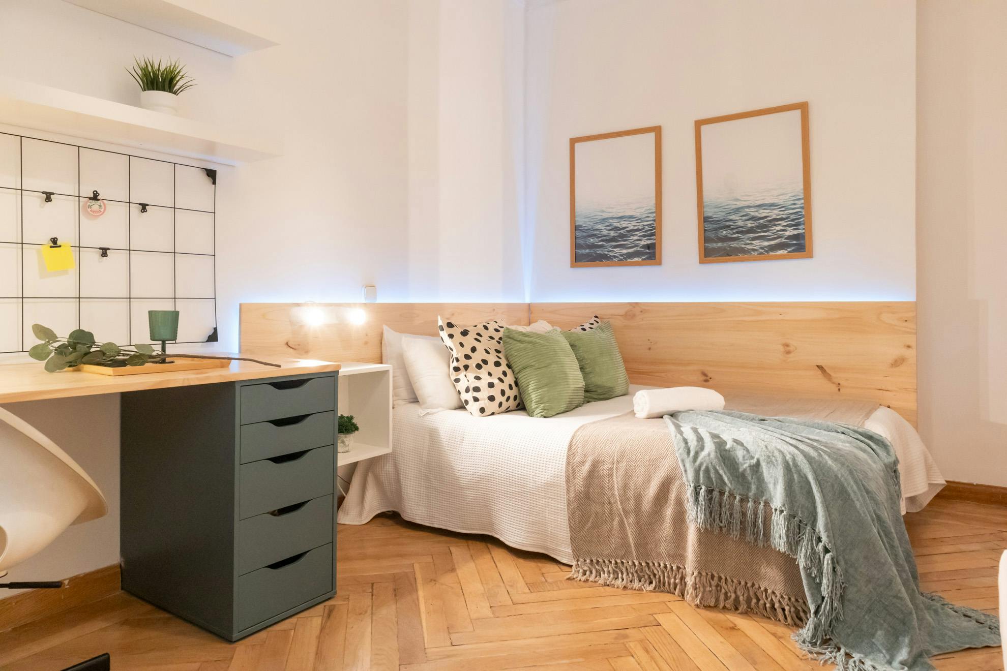 preview gallery tile