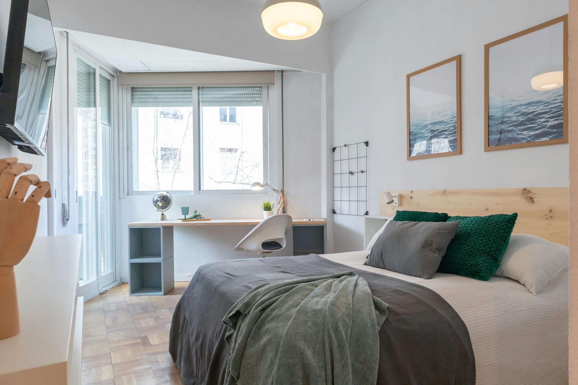 Calle de Ferraz, Madrid preview