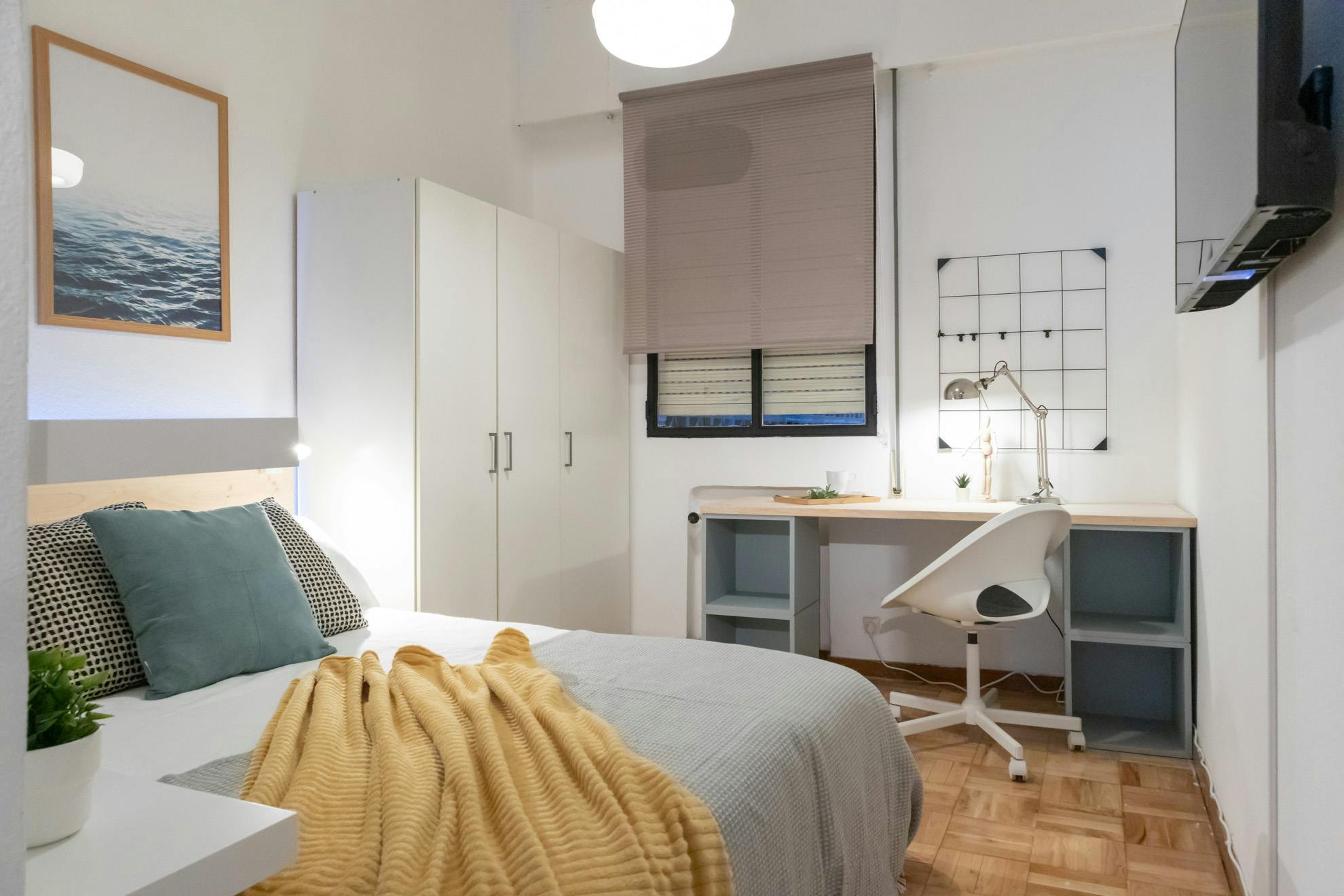 Calle de Ferraz, Madrid preview