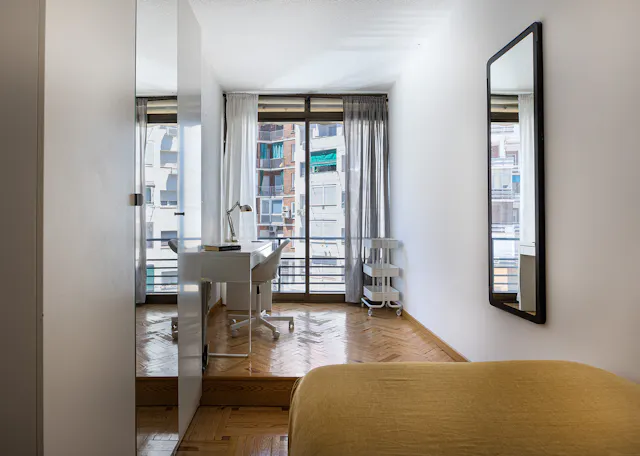 Private room in Calle Núñez Morgado, Madrid (1081508) room image 2