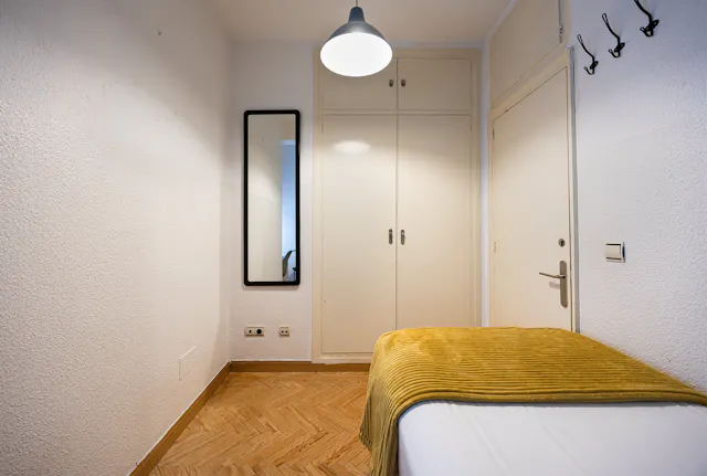 Private room in Calle Núñez Morgado, Madrid (1081636) room image 2