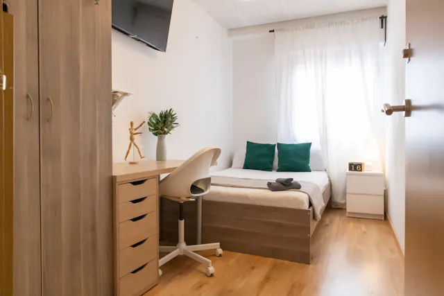 Private room in Calle de Calatrava, Madrid (1081702) room image 1