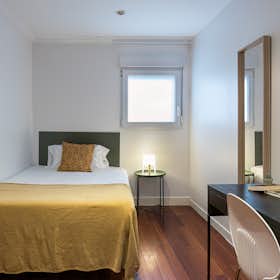 Private room for rent for €695 per month in Madrid, Calle de San Bernardo