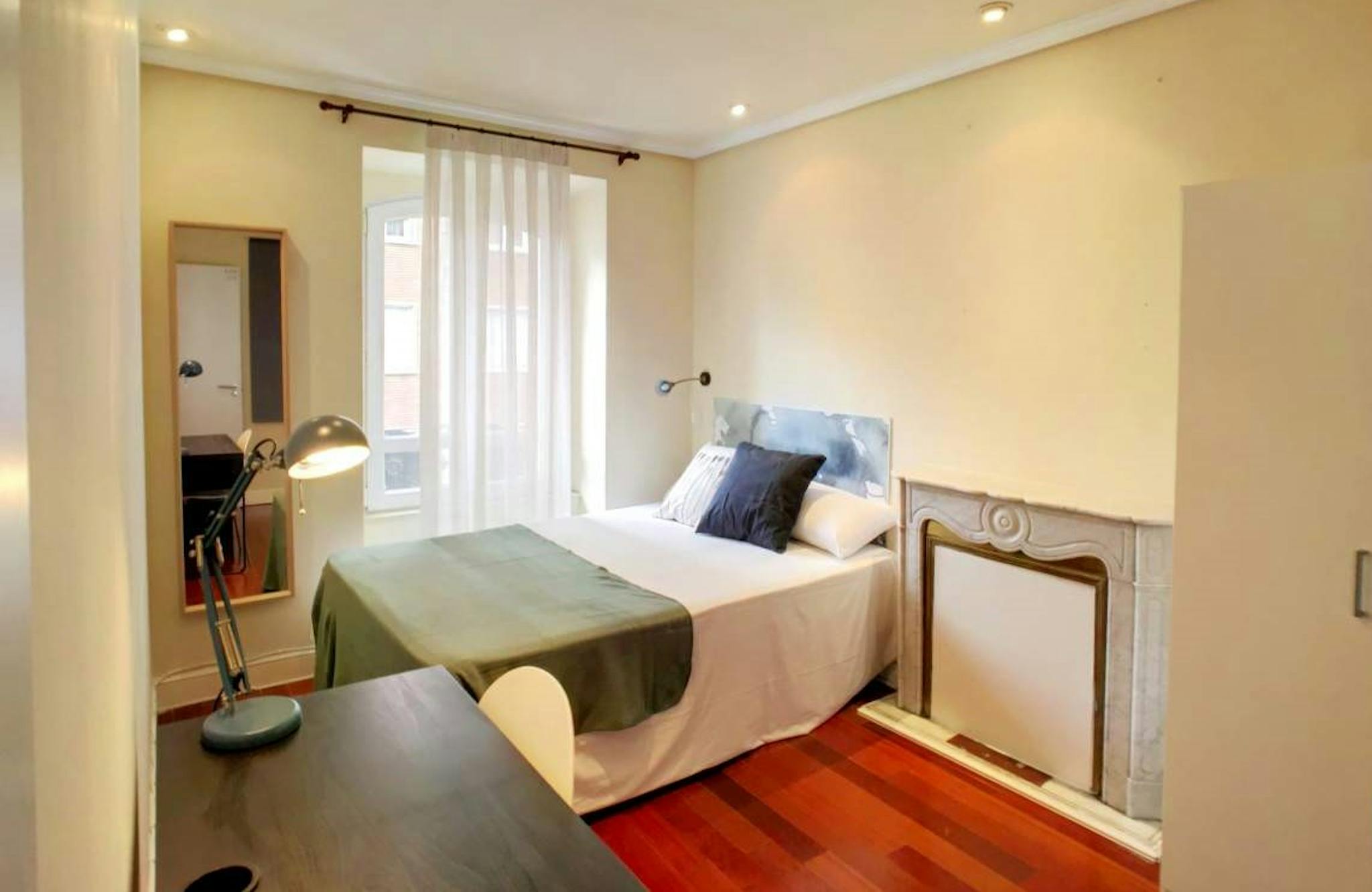 Calle de San Bernardo, Madrid preview