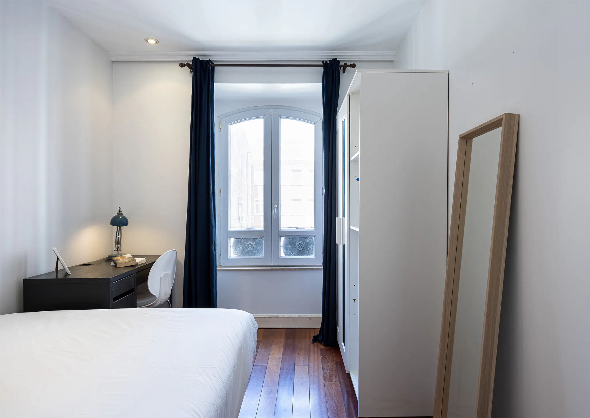 Private room in Calle de San Bernardo, Madrid (1081857) ROOM 1