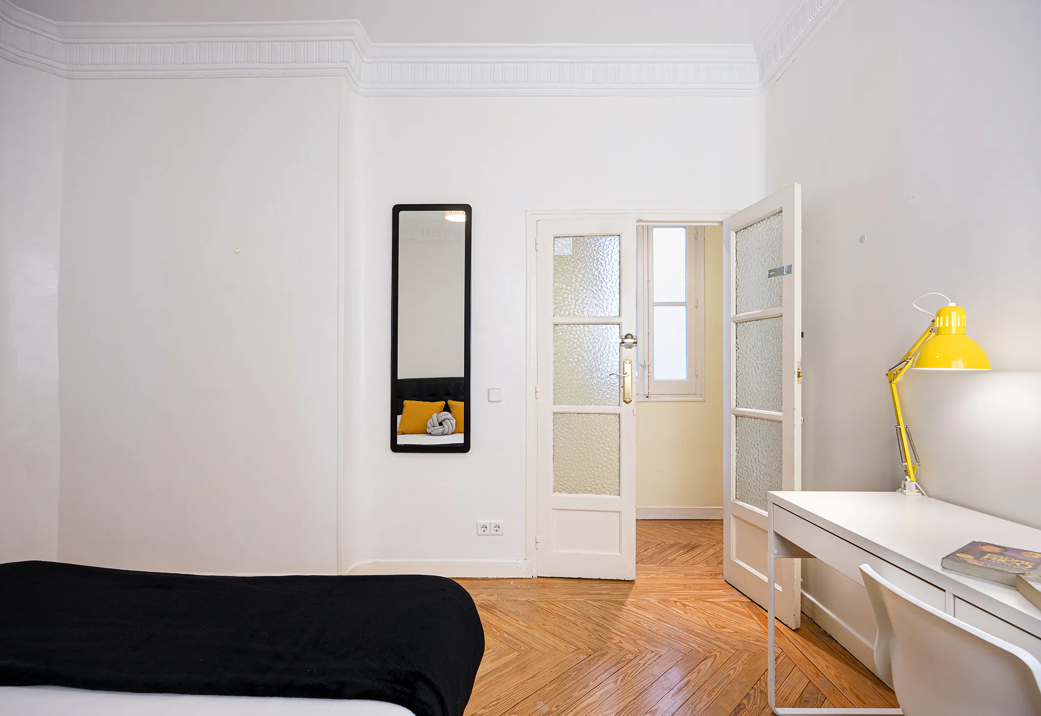 Private room in Calle de O'Donnell, Madrid (1081905) ROOM 3
