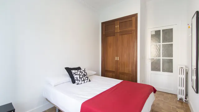 Private room in Calle de Bravo Murillo, Madrid (1081928) room image 2