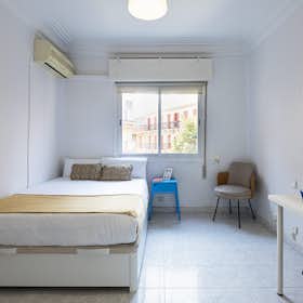 Private room for rent for €600 per month in Madrid, Calle de Cartagena