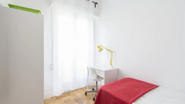 Private room in Calle de Bravo Murillo, Madrid (1081956) room image 2